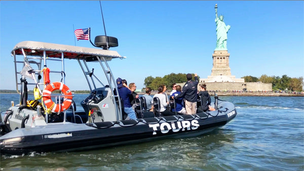 Boat_5_Statue_of_Liberty_speedboat .jpeg