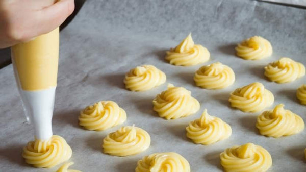 Chef making pastry