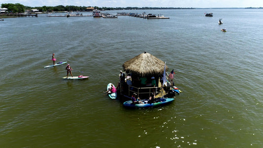 couple at tiki bar.jpeg