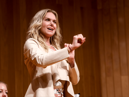 Laura Bell Bundy teaching