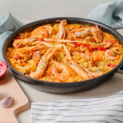 Paella in bowl