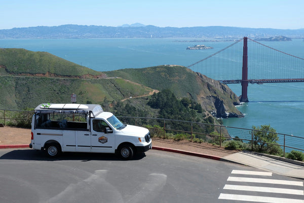 bay-voyager-group-with-golden-gate-bridge.jpg