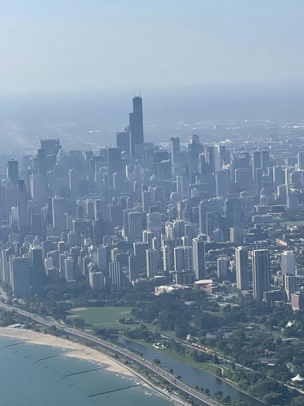 close chicago skyline