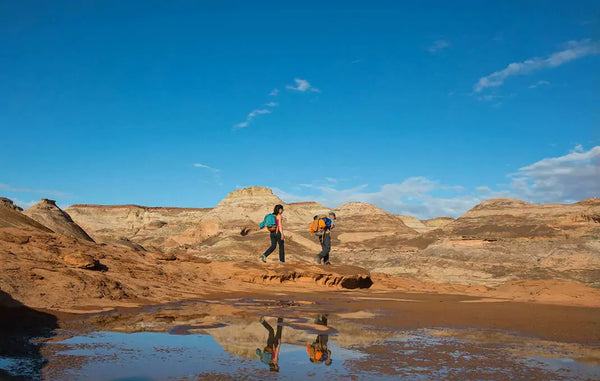 couple hiking in cayons