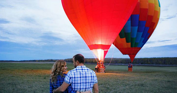 hot air balloon in sky.jpeg