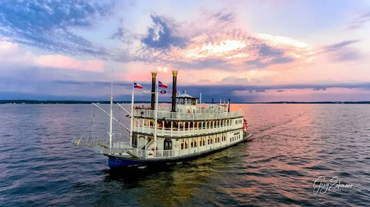 cruise on lake conroe.webp