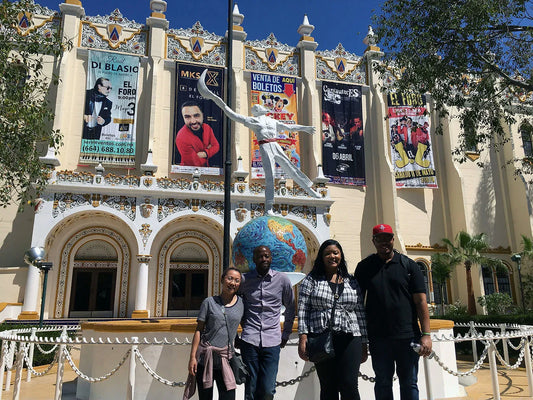 family in mexico.webp